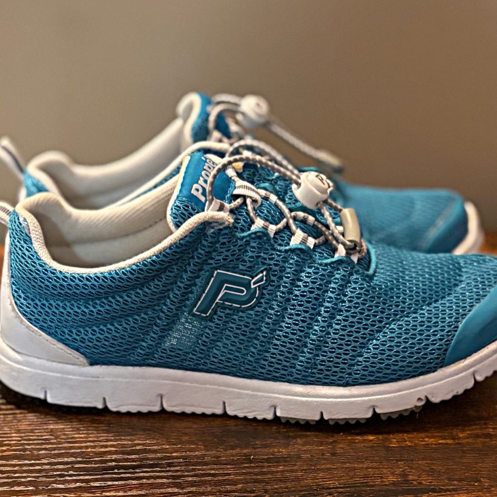 Propet Women's Blue Athletic Shoes